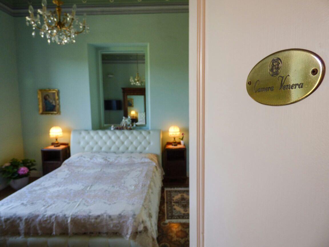 Palazzo Giovanni Bed And Breakfast Acireale Exterior foto